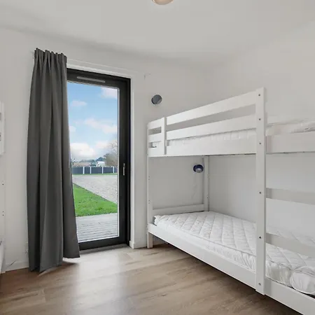 Gorgeous Home In Karrebaeksminde Casa de Férias