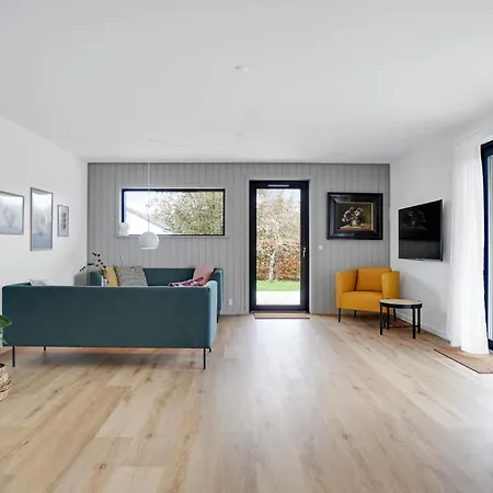 Gorgeous Home In Karrebaeksminde *